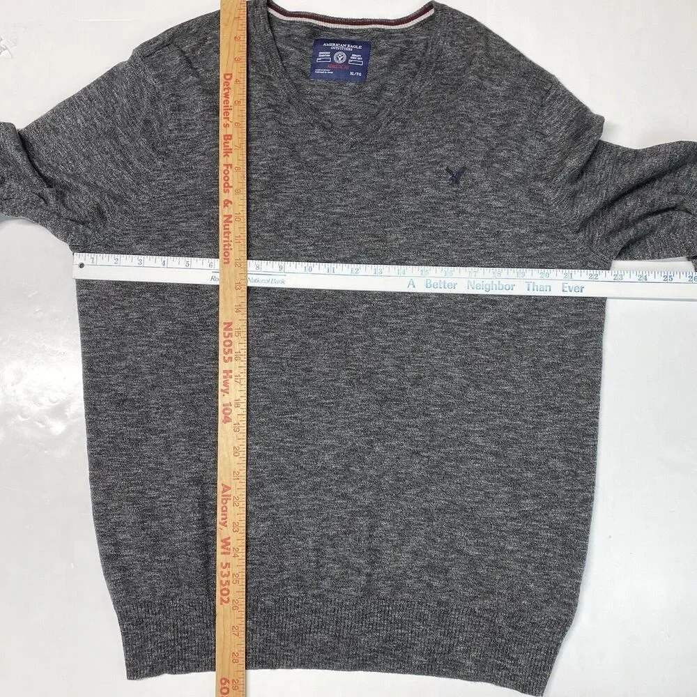 American Eagle Sweater Mens XL Gray V-Neck Athletic Fit Long Sleeve Knit Cotton
